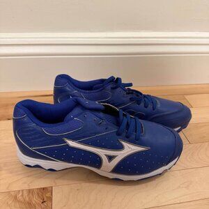BRAND NEW - Mizuno Metal Spike Softball Cleats - Size W10.5